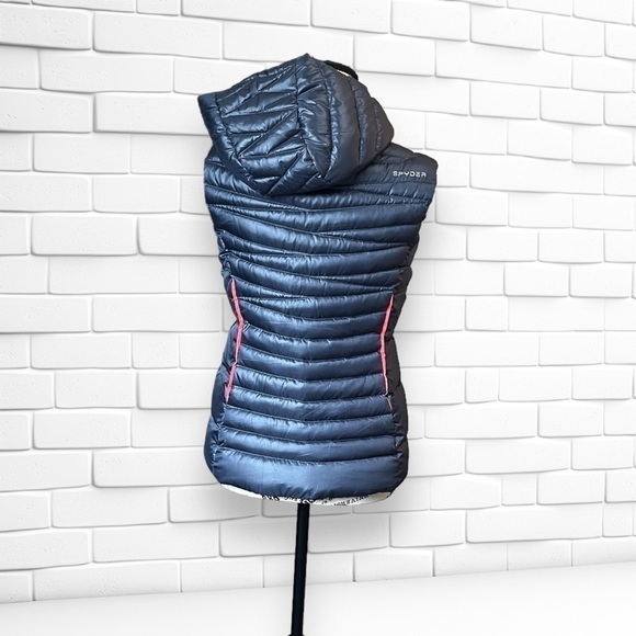 Woman’s Spyder Puffer Vest Small - Picture 2 of 5